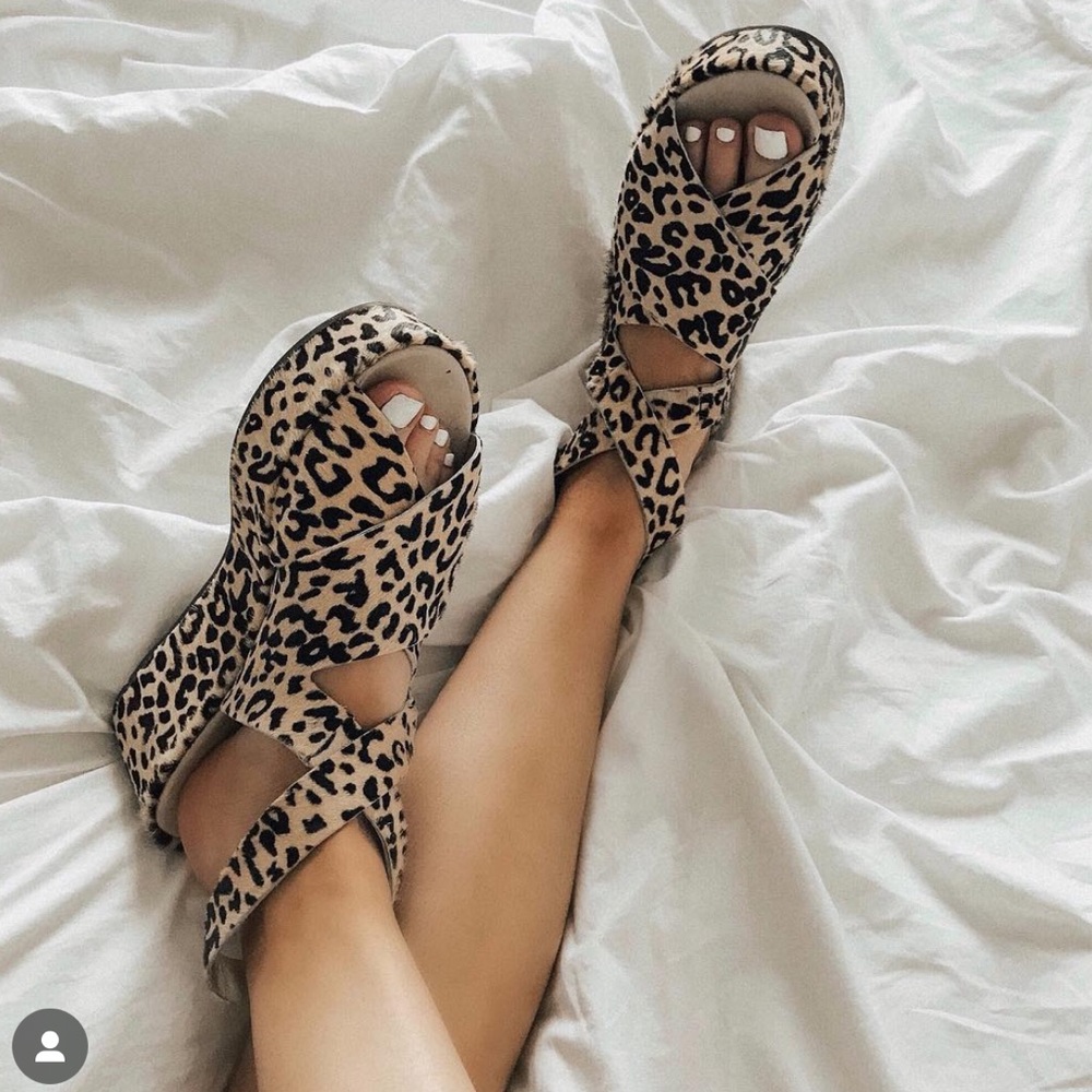 Matisse Runaway Platform Leopard Size 8